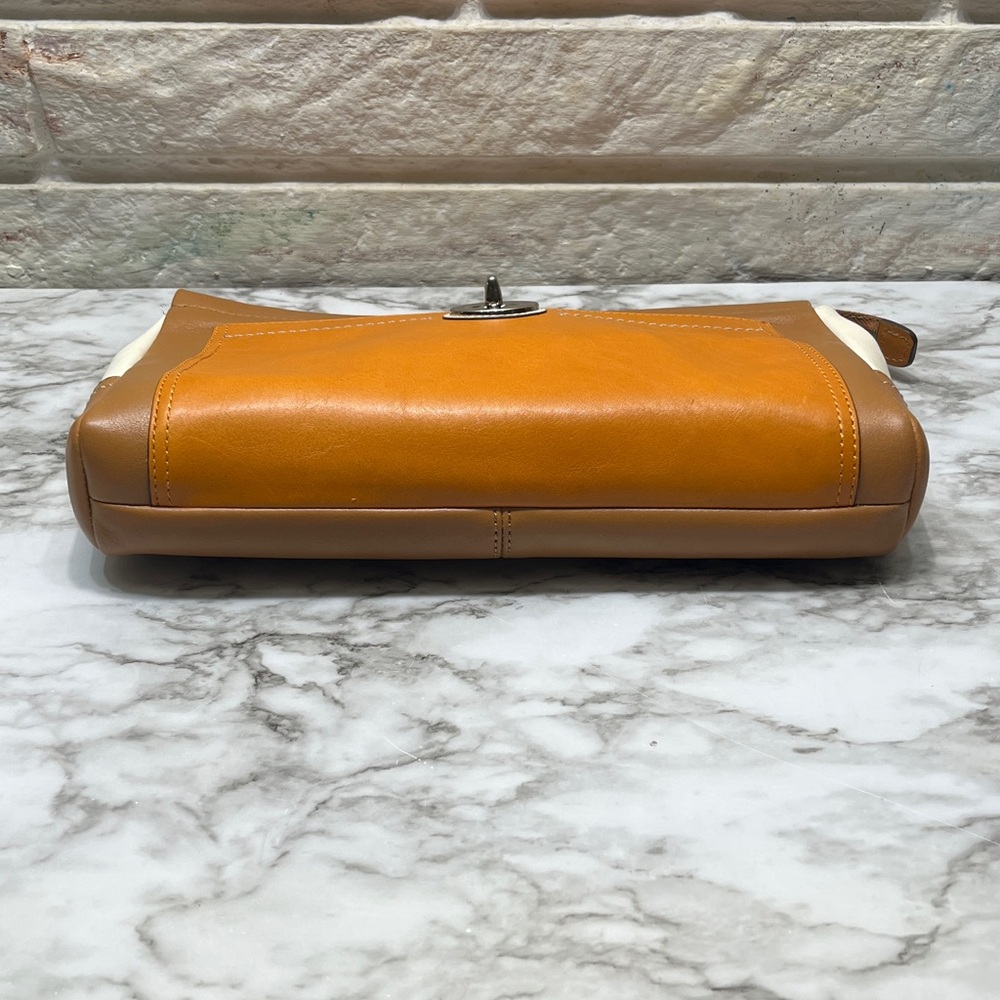 Coach Colorblock Large Clutch in orange/brown/cream leather. VINTAGE - Picture 6 of 12